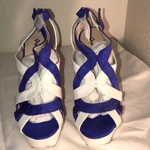 Women’s Qupid size 7 1/2 high heel.